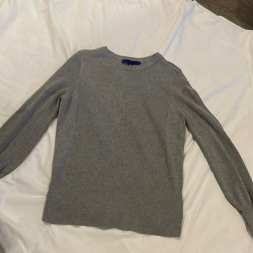 Grey sweater